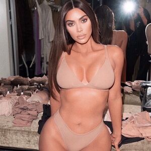 SKIMS Bralette Fits Everybody Triangle Bralette in Ochre Size Small